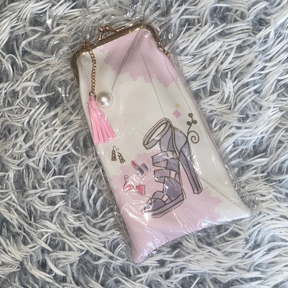 Sunglasses Case - Picture 1 of 2